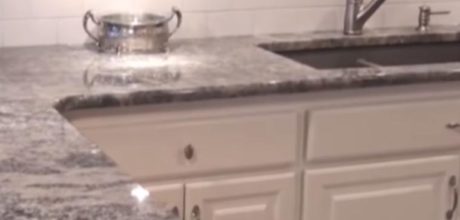 фото столешницы из гранита серого цвета на кухне